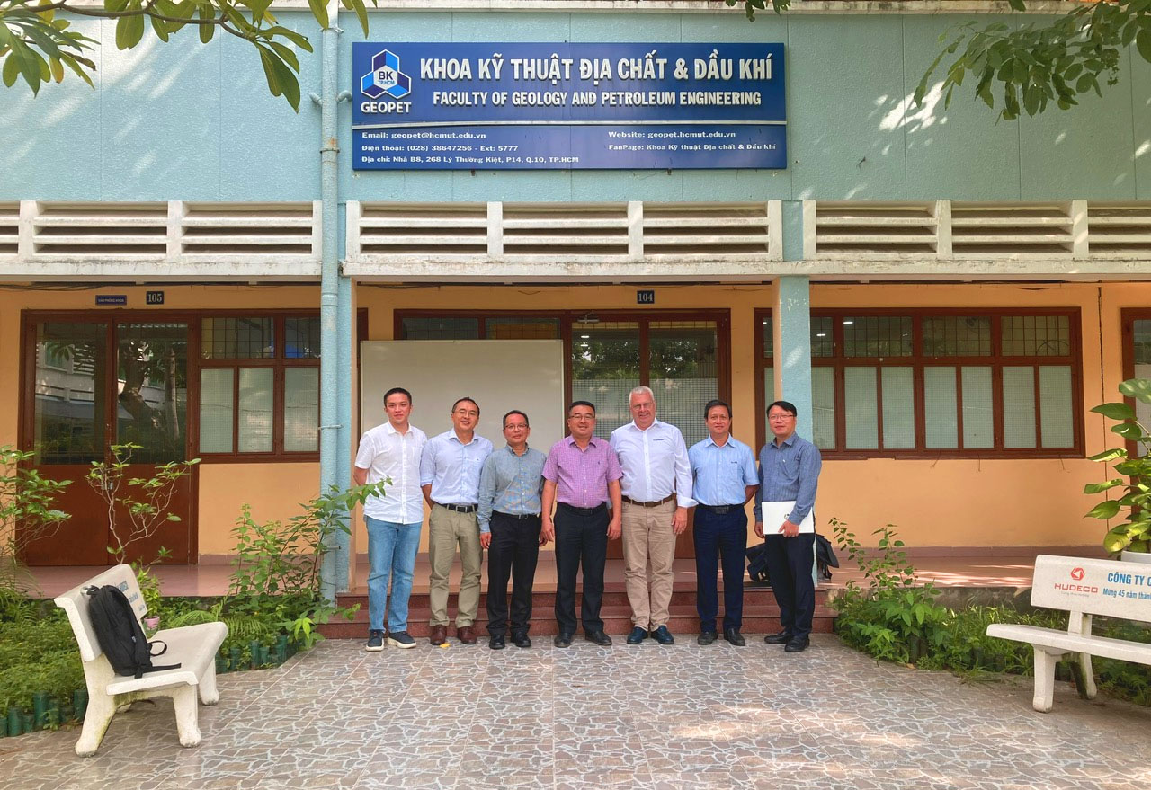 Meeting and Discussion with dynaCERT Inc. (Canada)