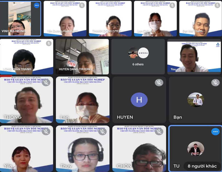 Sinh viên chuyên ngành Địa chất môi trường bảo vệ LVTN